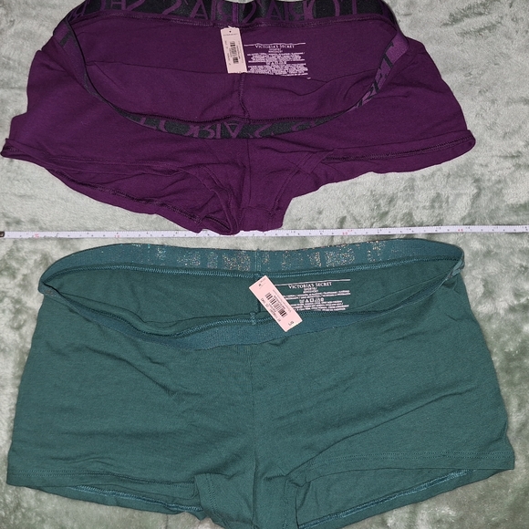 2 Pair Victorias Secret Shorties Large Nwt - Picture 2 of 4